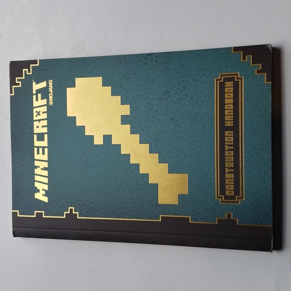 Set of 3 Minecraft Handbooks: Redstone, Constrict, Combat - Picture 3 of 6